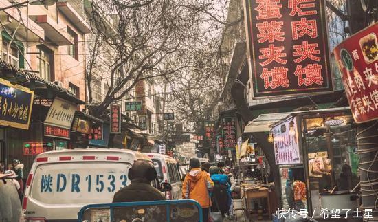 游客|那些坑游客的美食街，你去过几个