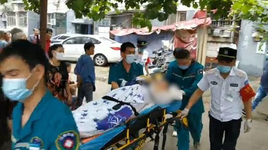  独居|独居老人家中昏迷 牌友三缺一发现后报警救援