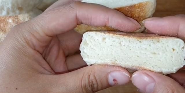  烤箱|一碗面粉，一杯牛奶，做“奶香白饼”，不用烤箱就能做