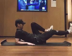  健身|「健身」邓伦这身材？不是电影特效吗？