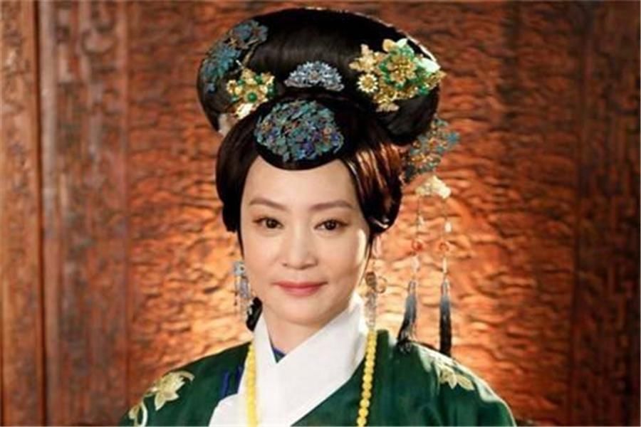  美丽|历经三段感情，命运尽显坎坷，如今61岁的刘雪华依然美丽