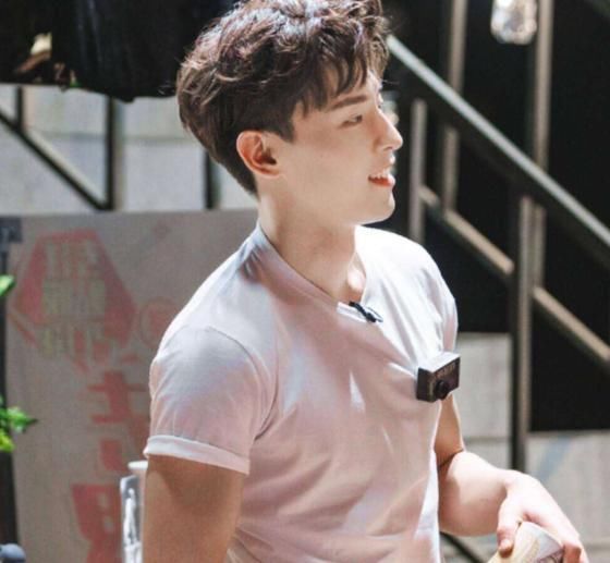  逃脱|《密室大逃脱》收视率越来越高，全靠邓伦演技高超＂骗了我们＂