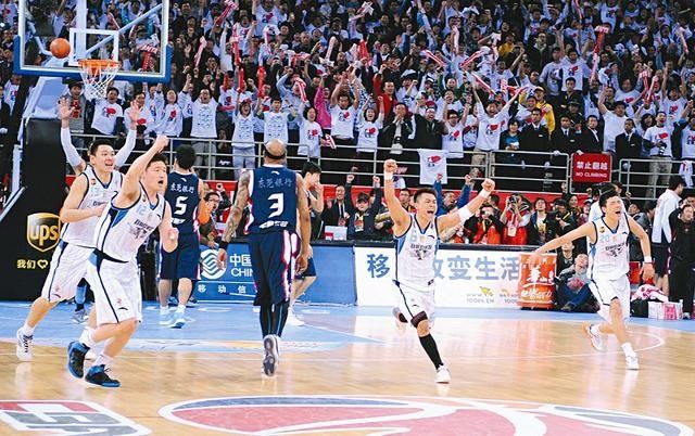  现场观看比赛|CBA再度改规则，季后赛普通球迷入场无望，姚明被质疑虚假宣传