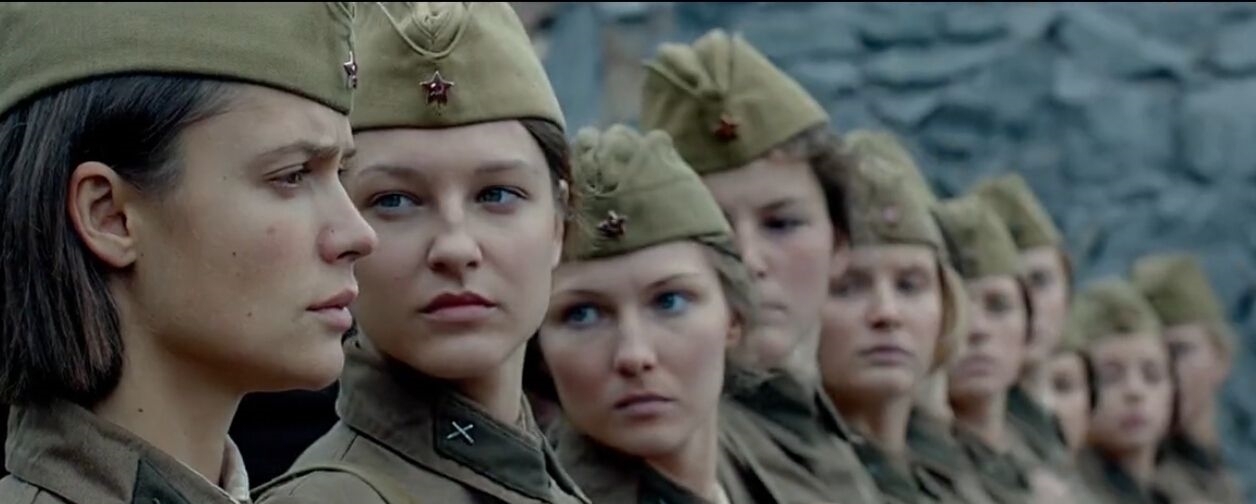 二战|二战初期苏联每个月减少60万人,为何后期人越打越多,人从哪儿弄的?