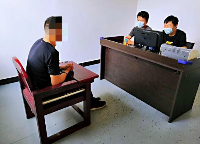 逃亡|扒火车、钻货车、改身份,他抢劫杀人后逃亡26年终被擒