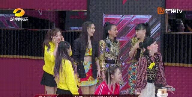  姐姐们|王霏霏组团时没选李斯丹妮的仇，在选曲时李斯丹妮给报了