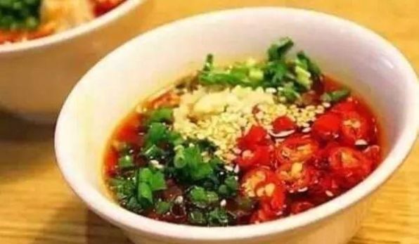 调出|吃火锅时,能调出这3种蘸料的人,服务员:不是同行就是吃货!