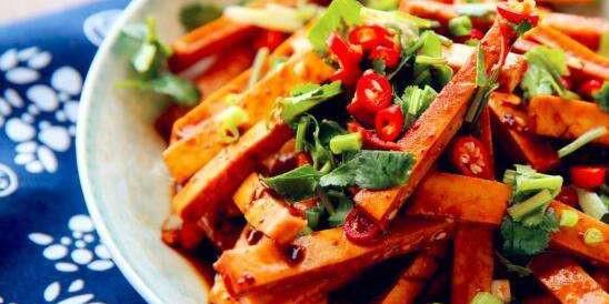  老相|老相食厨房|凉拌的才是清爽的！多味又多汁！凉拌卤豆干！