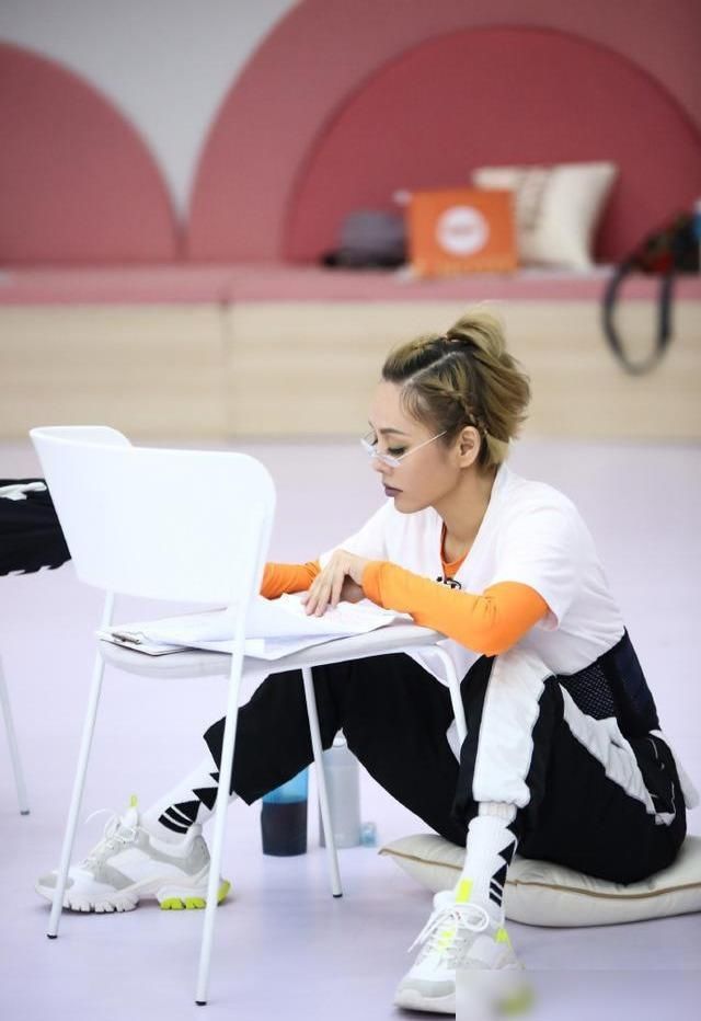  全开|还在“对口型”吗？《乘风破浪》差距拉开，宁静全开麦燃爆现场