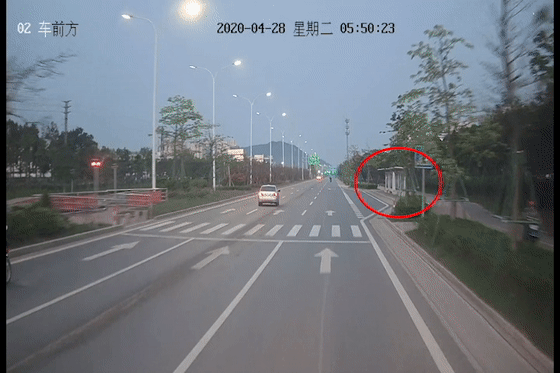  判刑|男子在斗门公交站台睡觉被小车飞撞当场丧命！车主夫妇双双被判刑！