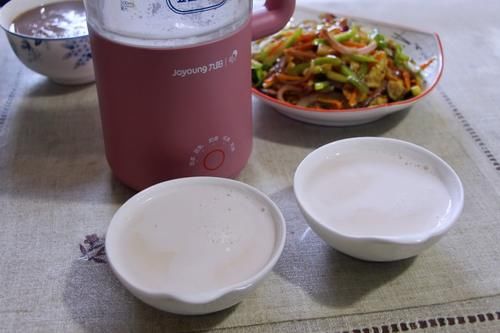 妈妈|一家四口早餐，勤快妈妈30分钟做好，实惠味美，比去早餐店吃得香