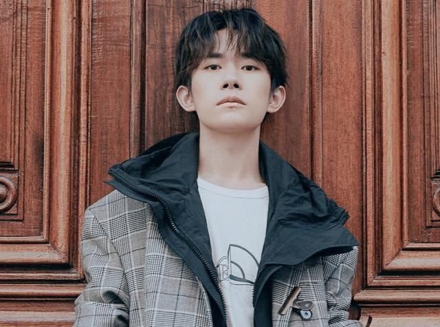  王源|海报暗喻内娱天花板？这只是李飞的野心，但TFBOYS也担得起！