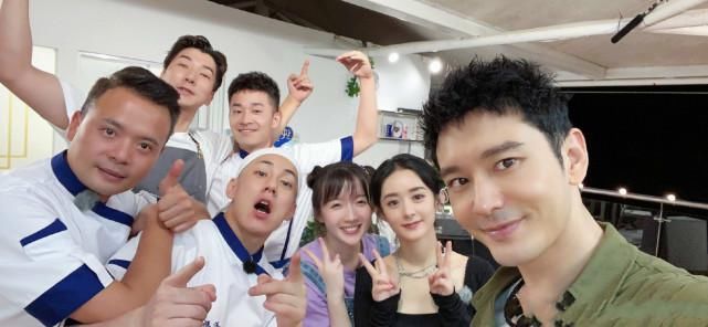  嘉宾|赵丽颖《中餐厅》合影曝光，多位当红明星担任嘉宾，想不火都难！