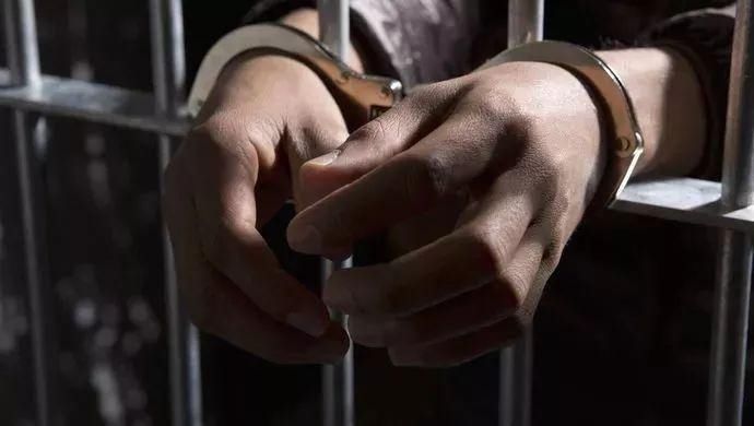  自愿无偿献血|【微要闻】14名保安被免费体检，“福利”背后暗藏如此猫腻