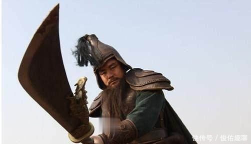 打败|张郃觉得老将好欺负，却被黄忠打败，见到赵云就直接逃走了！