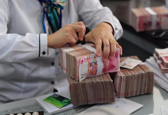  银行|要有多少存款，才有资格不上班？银行员工透露：至少这个数