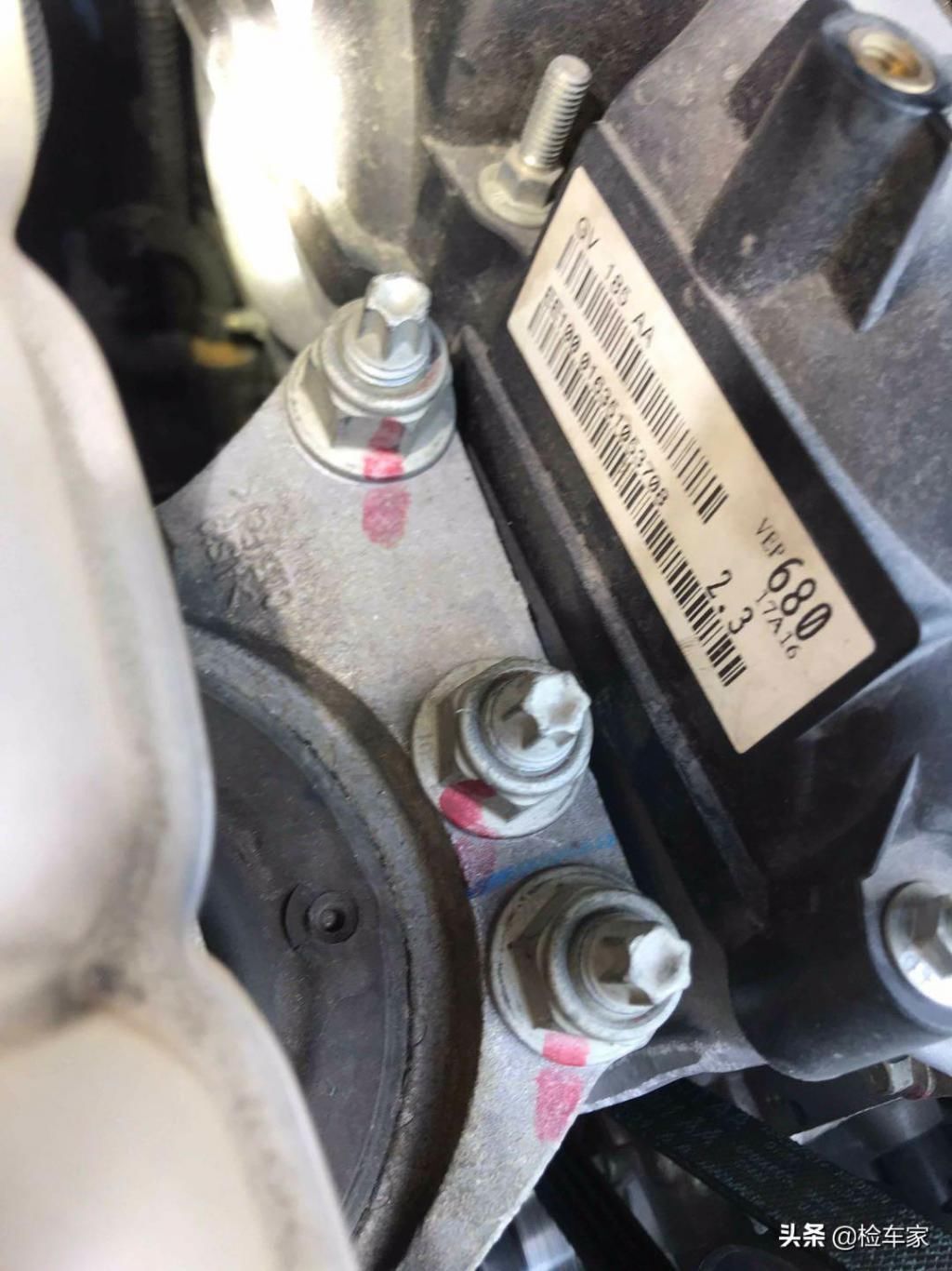  福克斯|性能粉36万买福克斯RS，才一年的车为何拆这么多？买主草率了