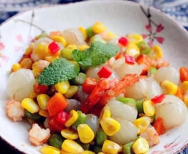  牛腩|桂圆炒虾仁，可乐排骨，菠萝炒虾仁，五香焖牛腩的做法