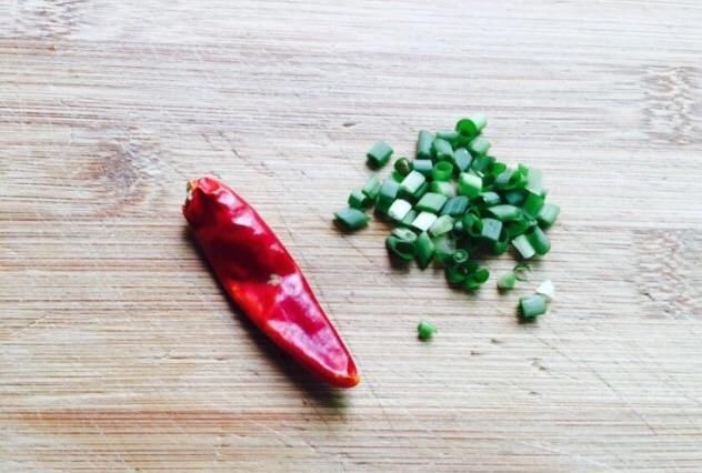 比肉|这道菜含有17种氨基酸，油焖吃下饭又营养，比肉还好吃！