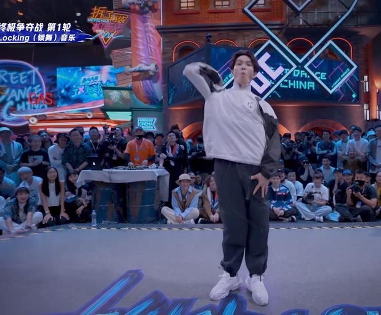  battle|队长battle，钟汉良心有余而力不足，张艺兴使出杀手锏赢了王一博