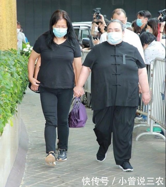 到场|何鸿燊葬礼大房萧条落寞，除何超雄何超贤外鲜有人到场，是为什么呢？