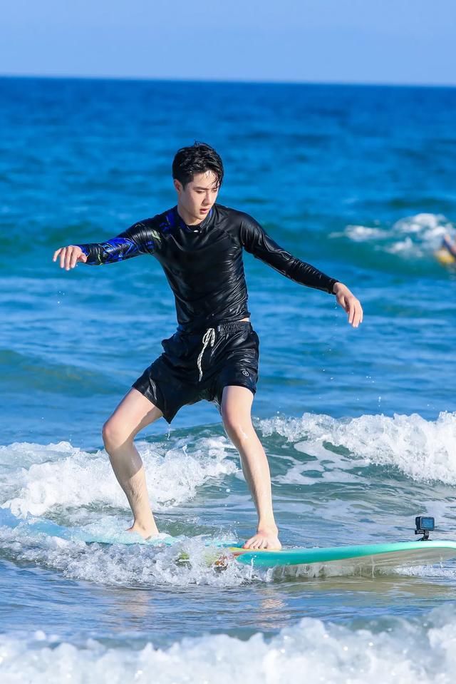  金晨|鹿晗、王一博、张新成、丁禹兮、金晨