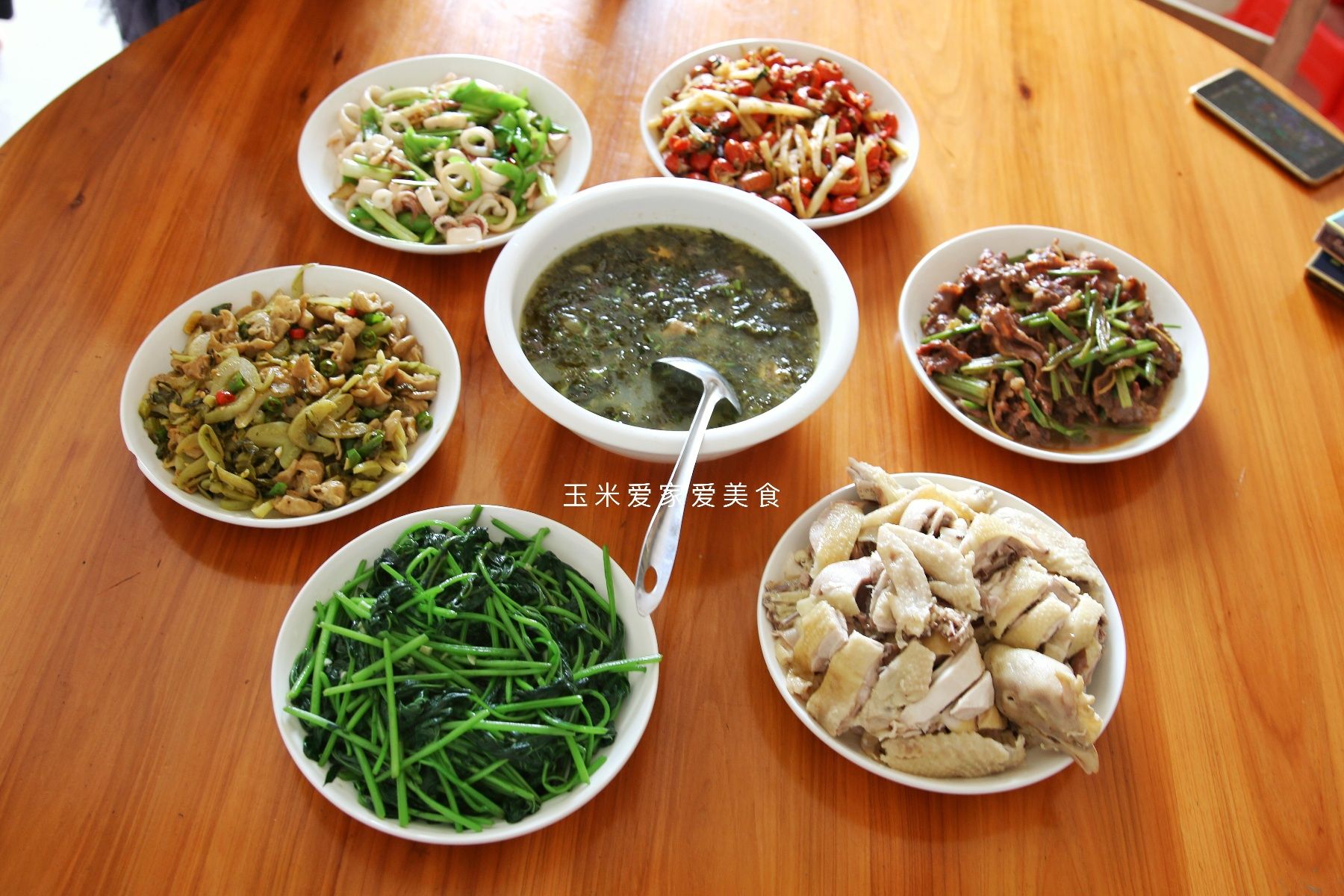 奢侈|晒晒农村父母的一日三餐，节俭不奢侈，网友：像极了我父母吃的