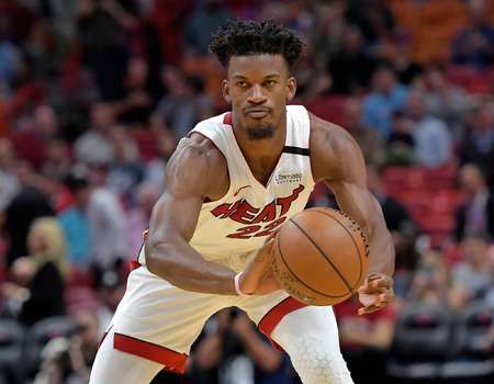  吉米|吉米-巴特勒预计将出战明日与猛龙的比赛