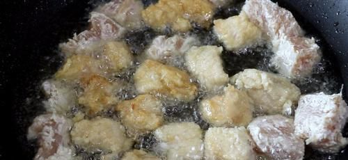  不腻|教你鸡胸肉最香的做法，外皮酥脆，肉嫩不柴，怎么吃都吃不腻