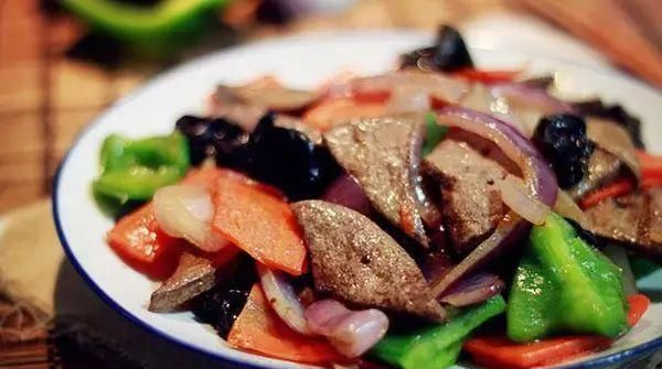 入适量|吃起来超级过瘾的家常菜,越吃越香,真是不一样的美味