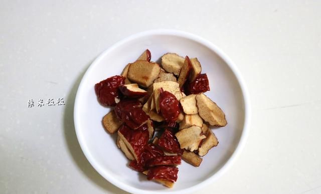  薏米|早餐除了喝牛奶，这个选择也不错，4种食材搭配，比牛奶还香