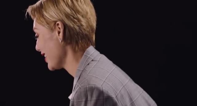  真实|都是“打脸”，万茜机智挽尊，宁静反应真实，蓝盈莹落泪抓狂