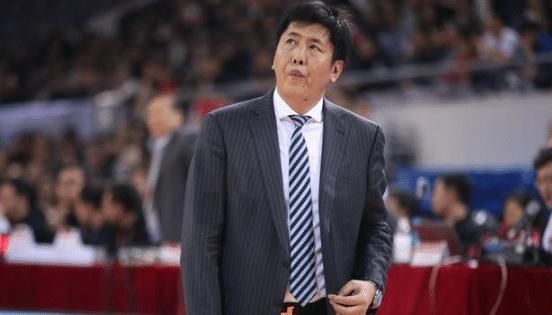 丁伟|李楠被丁伟连虐两场,两届FMVP得主即将入鲁,同曦押宝外援