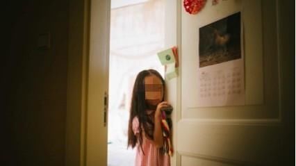浑身|女儿独自在家浑身“血”，妈妈回家后腿软，仔细一看哭笑不得