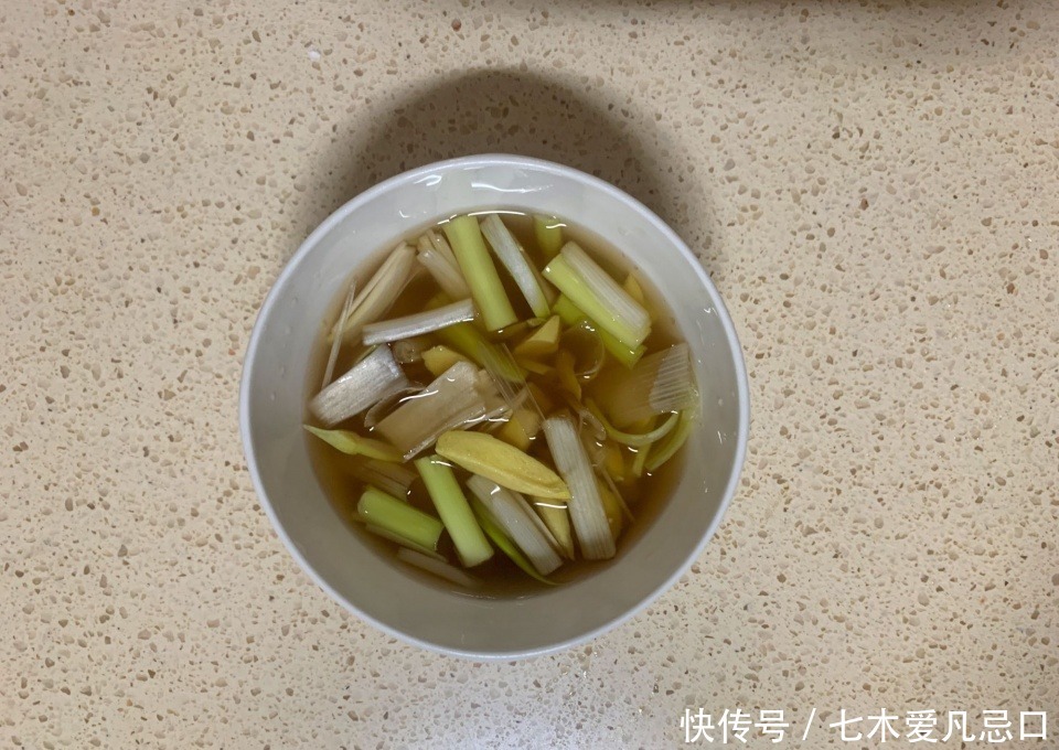 教你做|国宴大厨教你做“宫保鸡丁”记住料汁比例,在家轻松搞定!真好吃