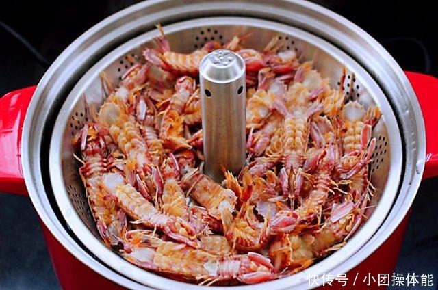 自带|吃皮皮虾难剥壳皮皮虾自带“拉链”,剥起来很简单,3秒剥一只