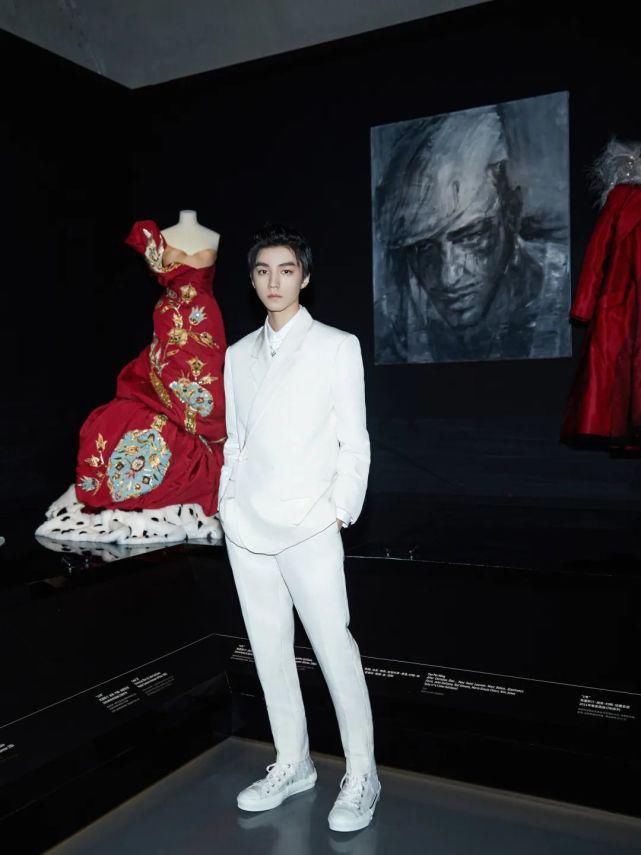  迪奥|迪奥在办展这件事上是认真的！