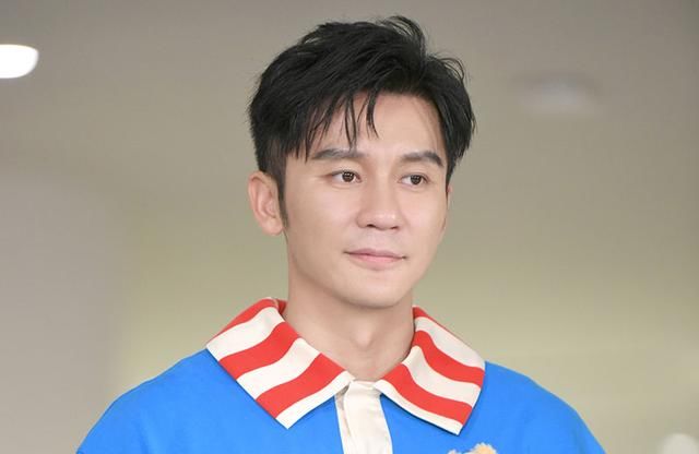  合照|《奔跑吧》第八季杀青，李晨郑恺蔡徐坤等合照