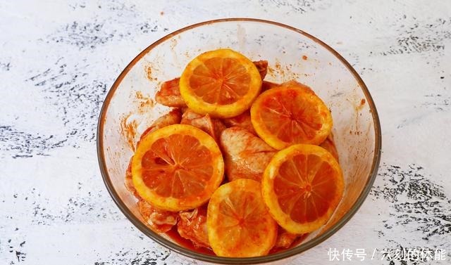 小孩|好吃到可以开店的鸡翅做法,清香诱人特开胃,隔壁小孩都馋哭了