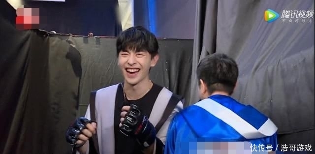 身高|宋小宝出场时,谁注意到极挑节目组对他身高的描述?实在是情商堪忧!