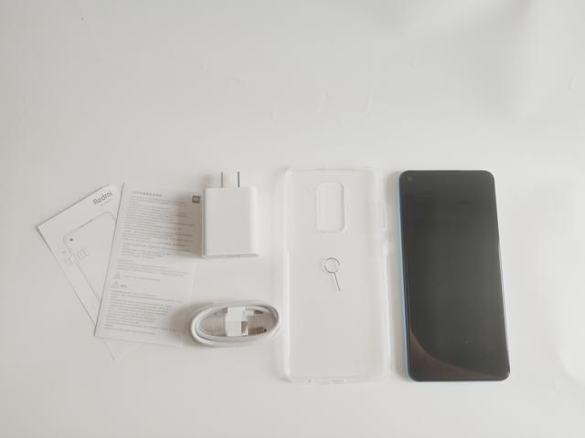  体验|被低估的大屏老年机：Redmi 10X开箱和轻体验