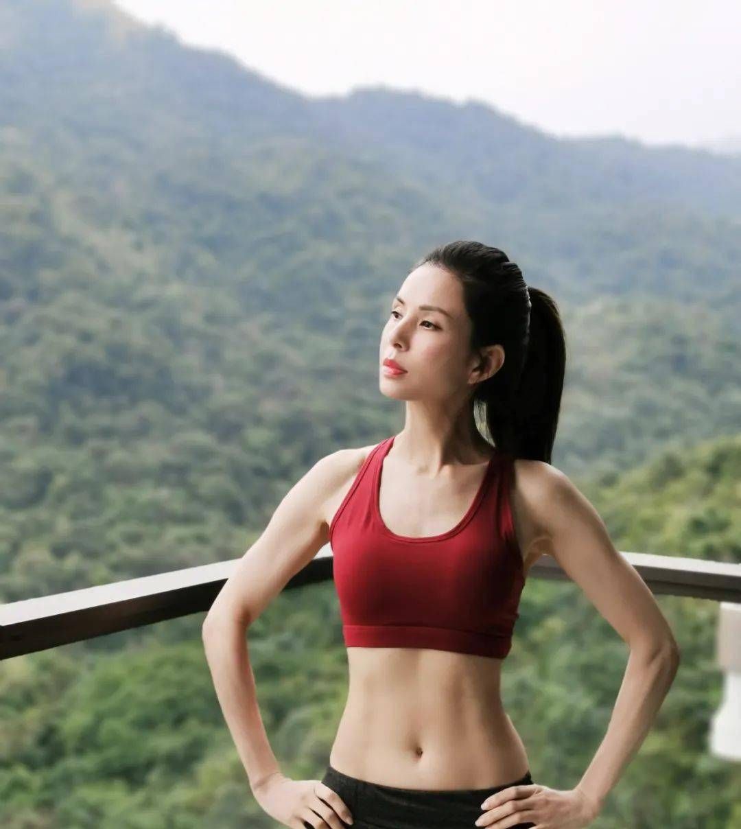  高光|福布斯中国专访李若彤：美不设限，女人的高光时刻不该被年龄定义