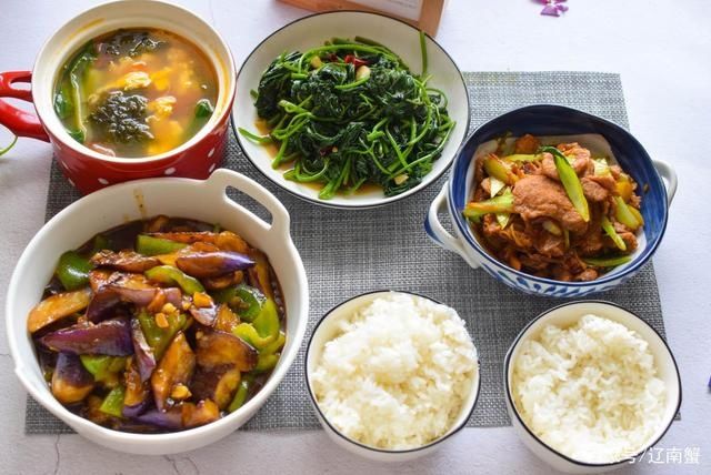 家常|蟹姐家7日午饭，菜不多餐餐光盘，营养均衡家常好吃不浪费