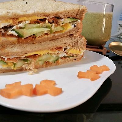  吐司|俪姐早餐之吐司?甜瓜蛋白奶昔