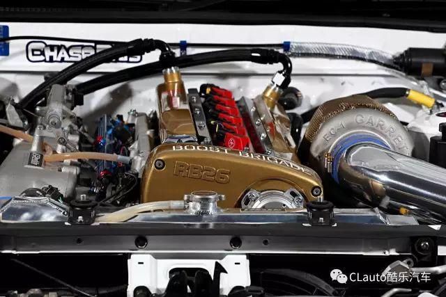  姑娘|我也想遇见个开R32 GT-R的姑娘，然后深陷其中不可自拔