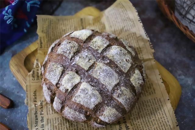  简单|简单2步，教你做无油无糖的乡村黑麦面包，营养低脂，好吃不长肉