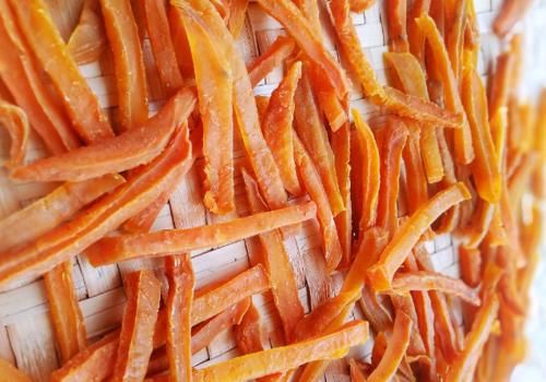 鲜艳|晒红薯干，别直接晒！多做2步，颜色鲜艳，筋道香甜，不干不发黑