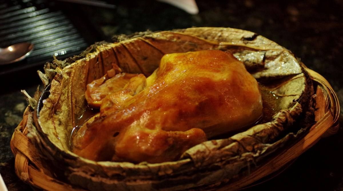 烤焦|《向往的生活》中烤焦的那只叫花鸡,为啥会烤焦,做叫花鸡有什么