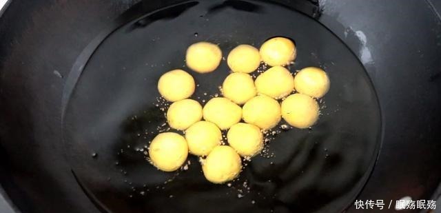 做成|红薯别再蒸着吃,做成红薯丸子,香甜软糯,一口一个超过瘾