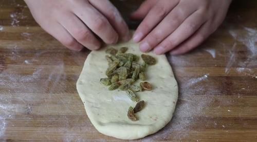  面团|夏天多给孩子吃苹果，打入2个鸡蛋，秘制一做，孩子天天想吃